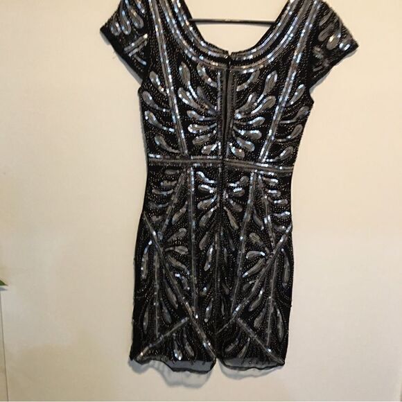 Lulus double layered sequin Dress - Picture 4 of 6
